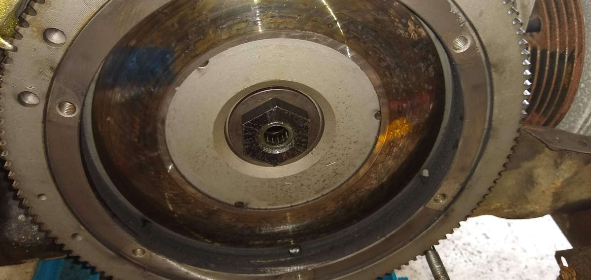 AE Engine - This is not a standard 36mm gland nut