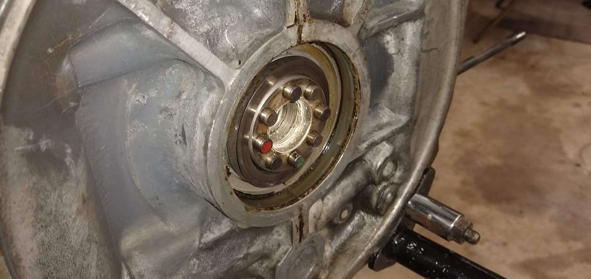 AE Engine - Seal removed, shims still in place