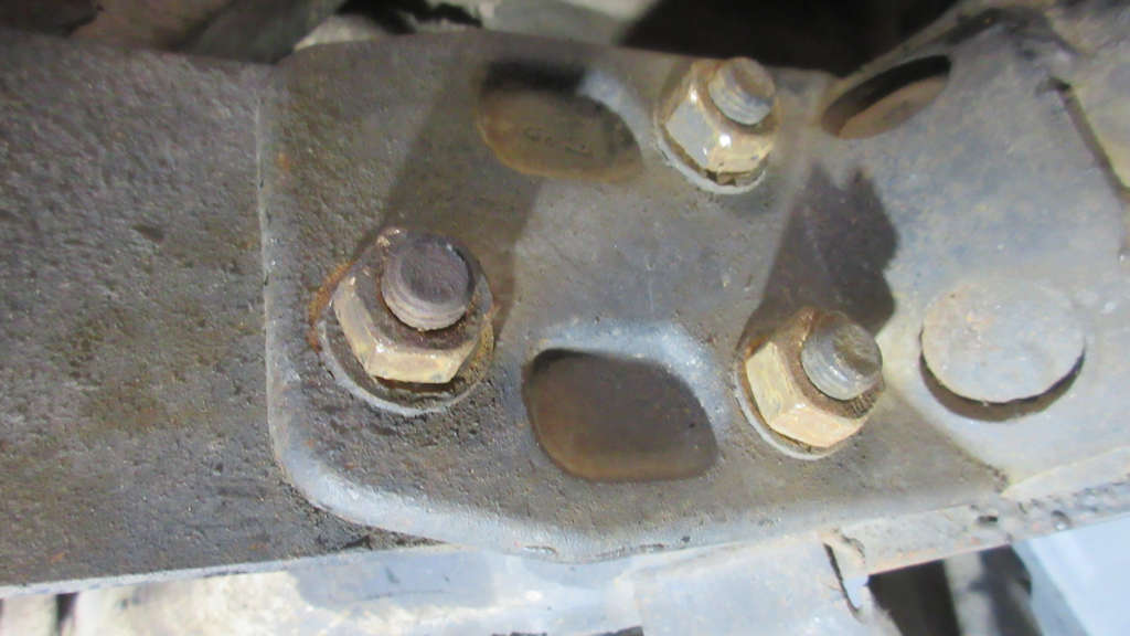 1979 VW Beetle - Spring Plate Bolts