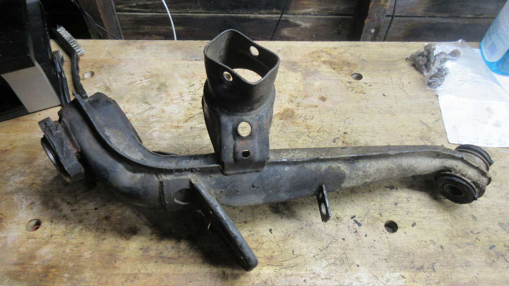 1979 VW Beetle - Driver Side - Trailing Arm Removed