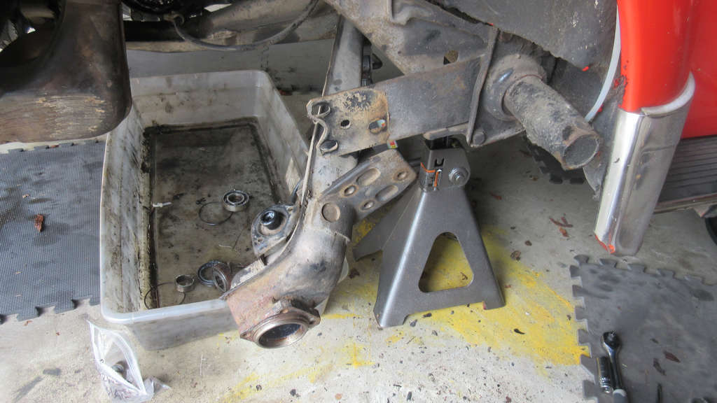 1979 VW Beetle - Passenger Side Pivot Arm - Brake Assembly Removed