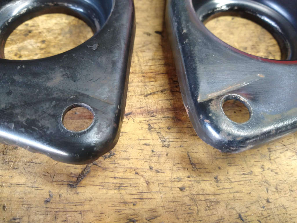 1979 VW Beetle - Spring Plate cover - stress on metal + damage