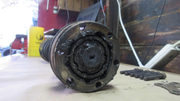 1979 VW Beetle - Drive Side Axle - Wheel CV Joint Grease