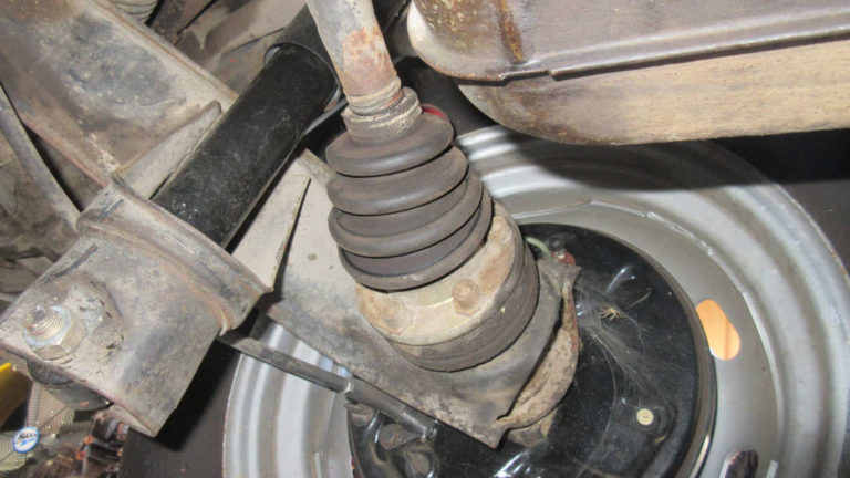 1979 Beetle - Passenger Side Axle - Wheel CVJ