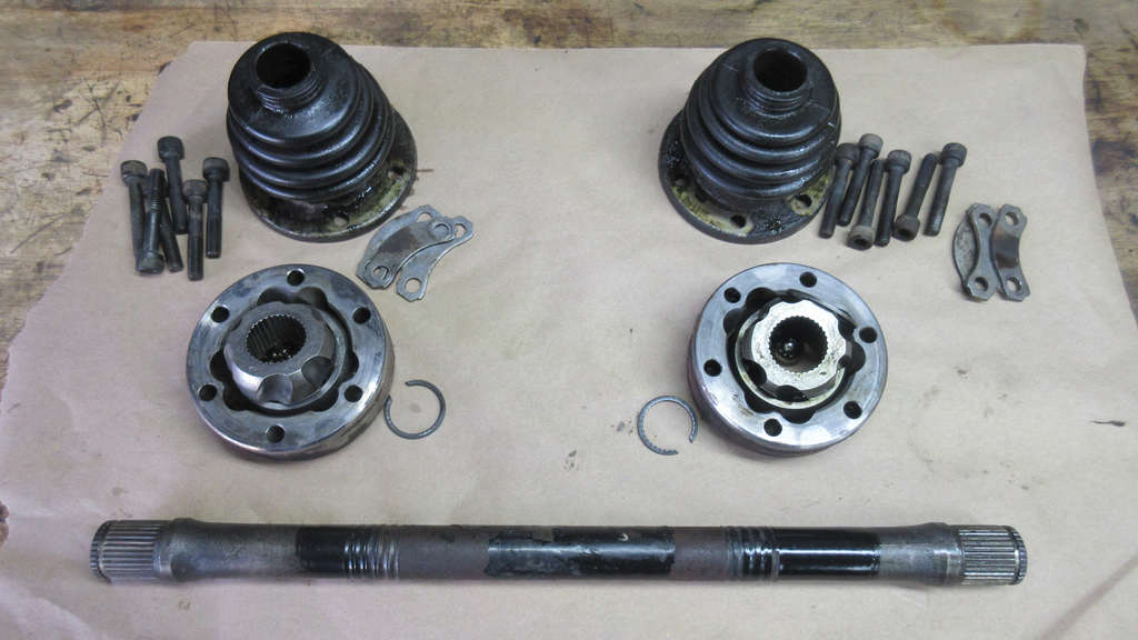 1979 VW Beetle - Passenger Axle Disassembly