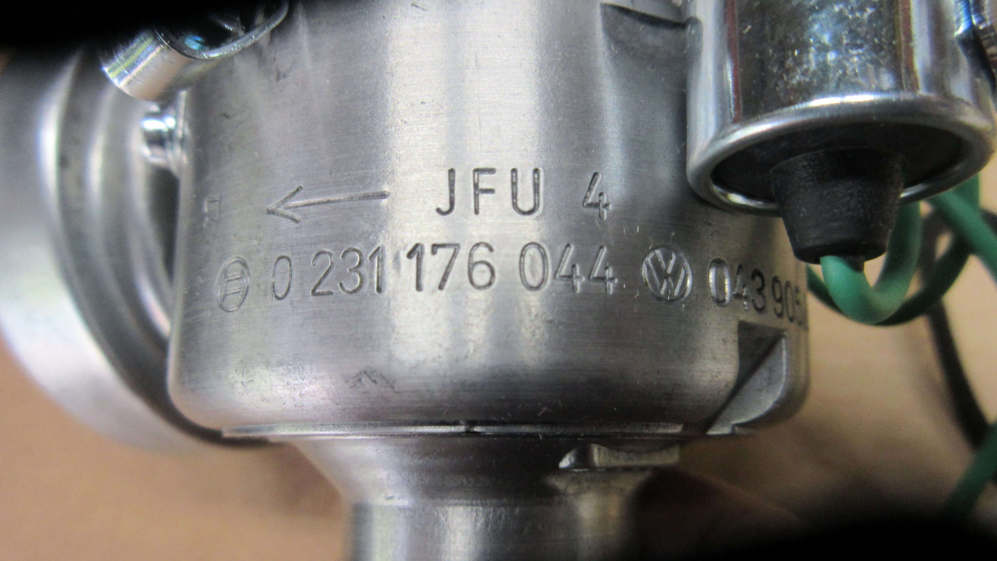 043 905 205H Distributor