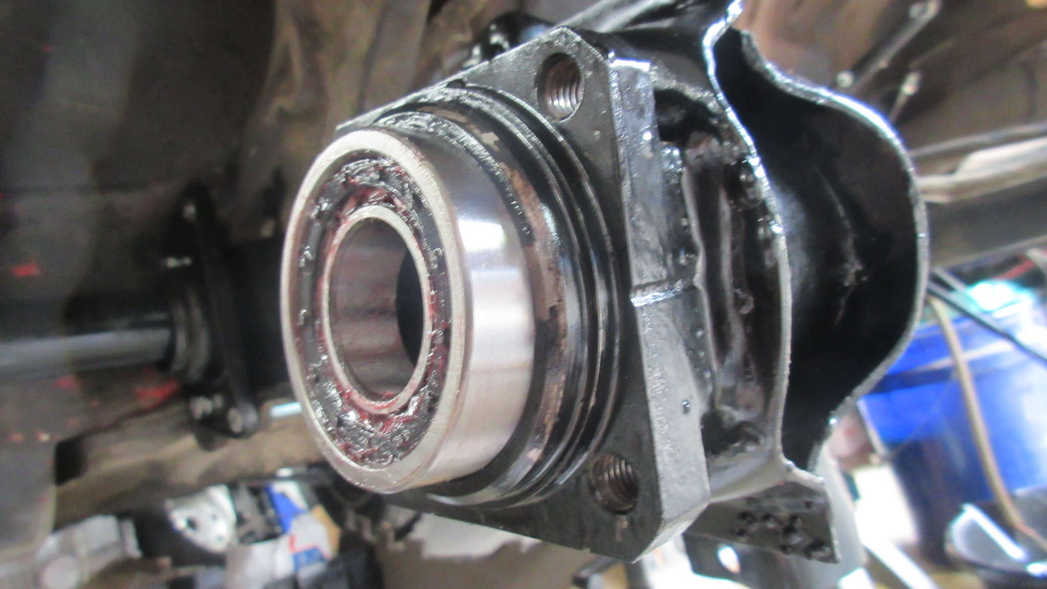1979 VW Beetle - Outer Bearing Issues