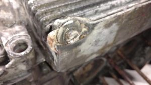 AH Engine - Major league corroded tin screws