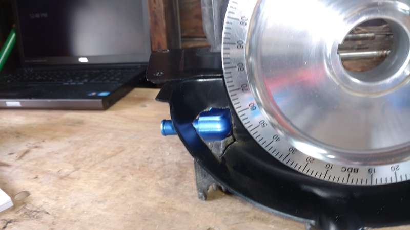 90° 3/8 NPT to 1/2 Oil Hose Fitting