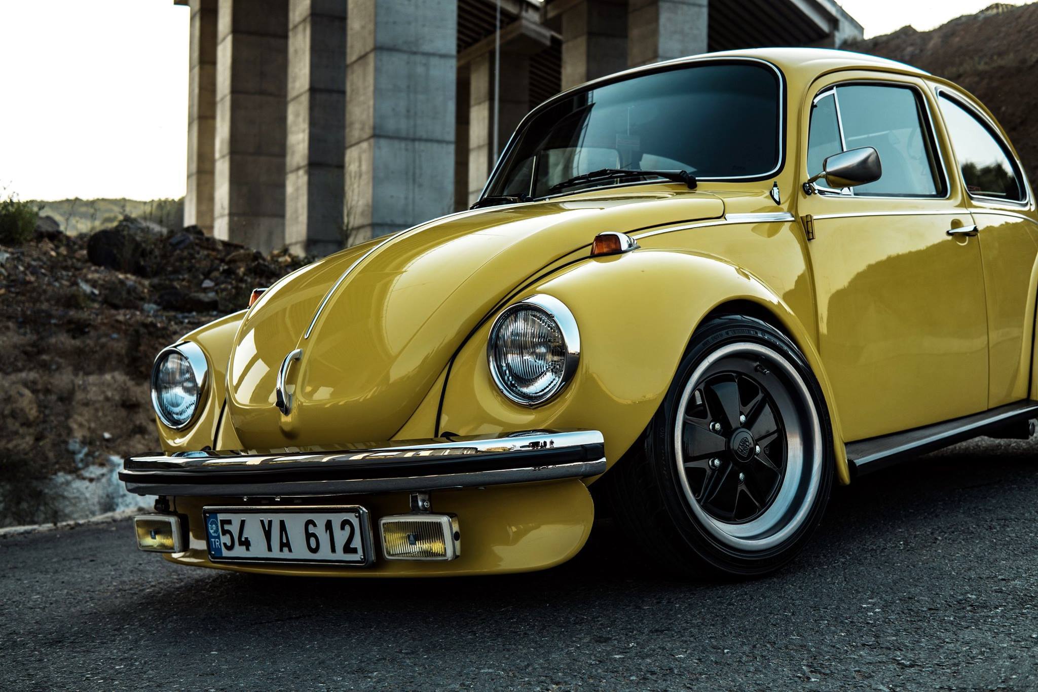 Yasin Demoen's 1303 - Exterior
