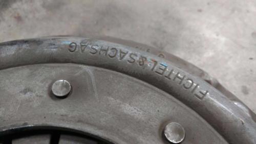 AH Engine - Pressure plate and clutch
