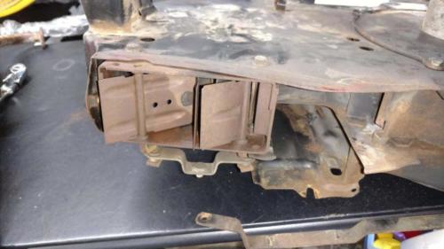 AH Engine - Fan shroud thermostat flaps