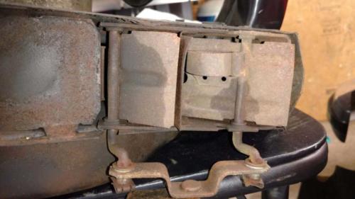 AH Engine - Fan shroud thermostat flaps