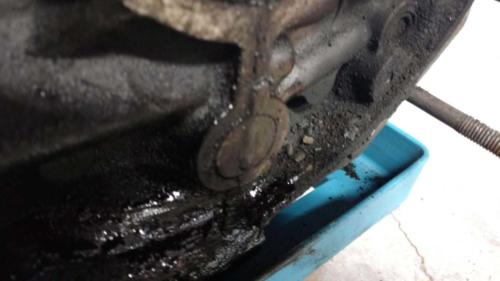 AH Engine -Debris and oil leak