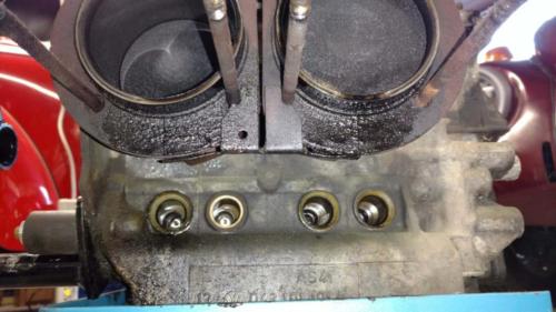 AH Engine - Cylinder 3/4 leaks