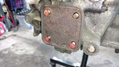 AH Engine - Removal of the oil pump plate