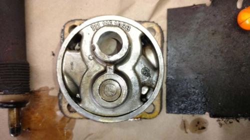 AH Engine - Oil pump