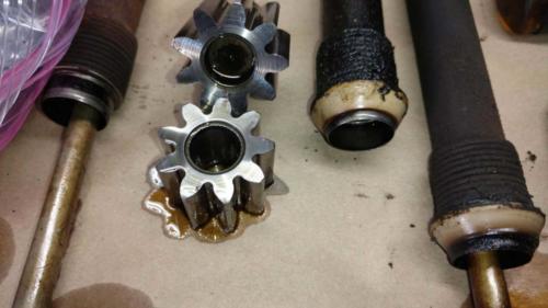 AH Engine - Oil pump gears