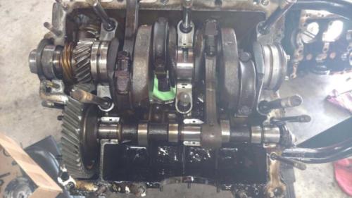 AH Engine - Case internals