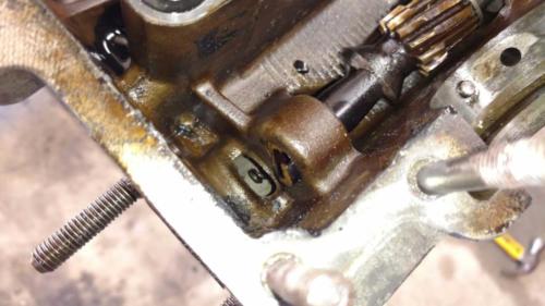AH Engine - Fuel pump tube broke