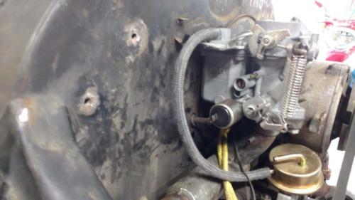 AH Engine - My carb cleaning juxtaposed against the filthy engine