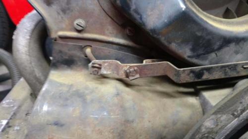 AH Engine - Thermostat flaps linkage connection
