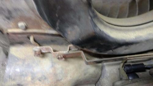 AH Engine - Thermostat flaps linkage connection